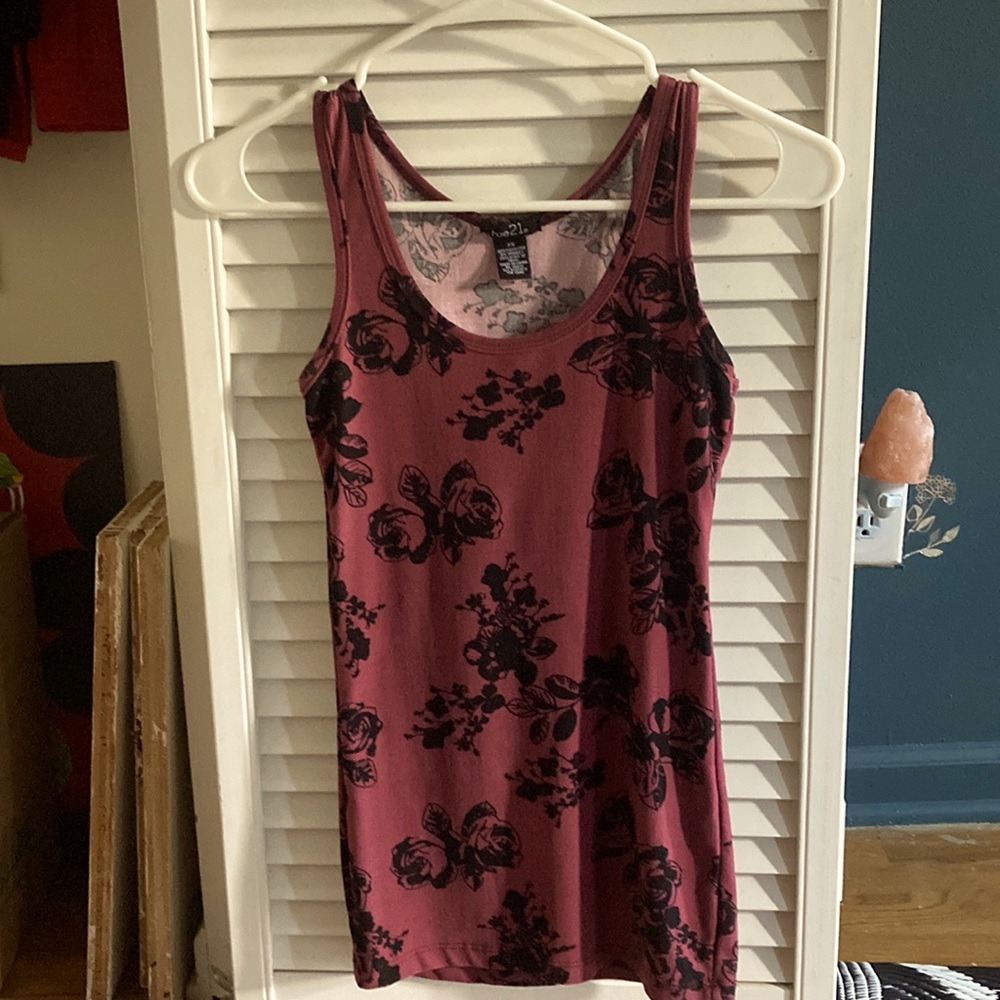 xs rue21 skin fitting tank top